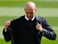 Setelah Lama “Nganggur”, Zidane Kembali ke Lapangan sebagai Pelatih Timnas Prancis