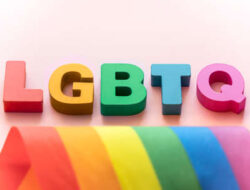 Mencurigakan, Warga Gerebek Kos Waria yang Sering Didatangi Pria Berbeda