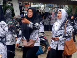 Lapor Pak Prabowo! Uang Tunjangan Profesi Diduga “Ditilap” Ratusan Guru di Sidimpuan Demo