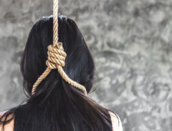 Selimut Jadi Alat Gantung Diri, Mahasiswi 19 Tahun Ditemukan Tewas Tergantung di Rumahnya