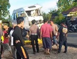 Breaking News: Mini Bus L300 Laka Tunggal di Palopat Maria, Padangsidimpuan