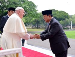 Selang Beberapa Bulan Kunjungi Indonesia, Paus Fransiskus Tutup Usia di 88 Tahun