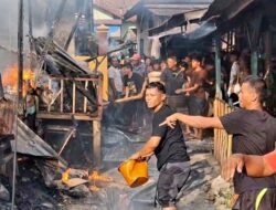 Heboh! Rumah Kontrakan di Panyabungan Terbakar, Warga Panik