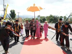 Kearifan Lokal Iringi Langkah Awal AKBP Yon Edi Winara di Mapolres Tapsel