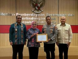 Selamat! Kapolres Padangsidimpuan AKBP Wira Prayatna Terima Penghargaan dari Menteri PPPA RI