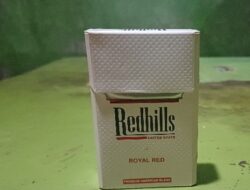 Marak Razia Rokok Ilegal, Warga: Gak Usah Munafik, Tukang Razia Aja Banyak Yang Pakai Rokok Ilegal