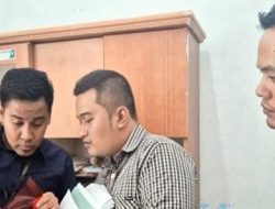 Kejari Madina Geledah Kantor Camat Pakantan, Balai Desa dan Rumah  Mantan Kades