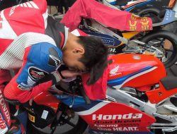 Sujud Syukur di Barcelona, Kiandra Ramadhipa Juara Balap Dunia Usai Start dari Barisan Belakang