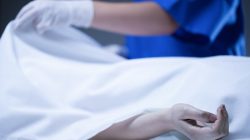 Pria 41 Tahun Pengidap Sembelit Parah Tewas secara Tragis