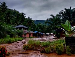 Sembilan Warga Tertimbung Longsor di Lingkungan Pasir Bidang Sangkunur, Tapsel