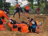 Mantap! Basarnas Madina Berhasil Temukan 22 Korban Longsor di Kampung Durian Sangkunur Tapsel