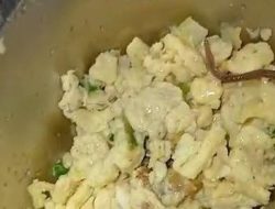 Cacing Ditemukan di Menu MBG SMAN 6 Medan, Kadisdik: Hanya Satu Porsi