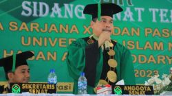 Ket : Kiri Wakil Rektor III Dr. Ikhwanuddin Harahap, M.Ag, Kanan Prof. Dr. Muhammad Darwis Dasopang, M.Ag/ Ist