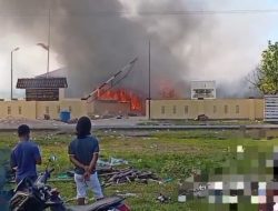 Breaking News: Polsek Muara Batang Gadis, Polres Mandailing Natal Dibakar Massa