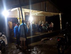 Diguyur Hujan Lebat, Ratusan Warga Hapesong Lama, Tapsel Mengungsi Akibat Banjir Bandang