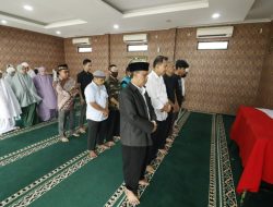 Bolehkah Ikut Sholat Jenazah Meski Belum Hafal Bacaan Doanya?