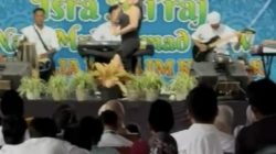Biduan Joget di Acara Isra Mikraj Banyuwangi
