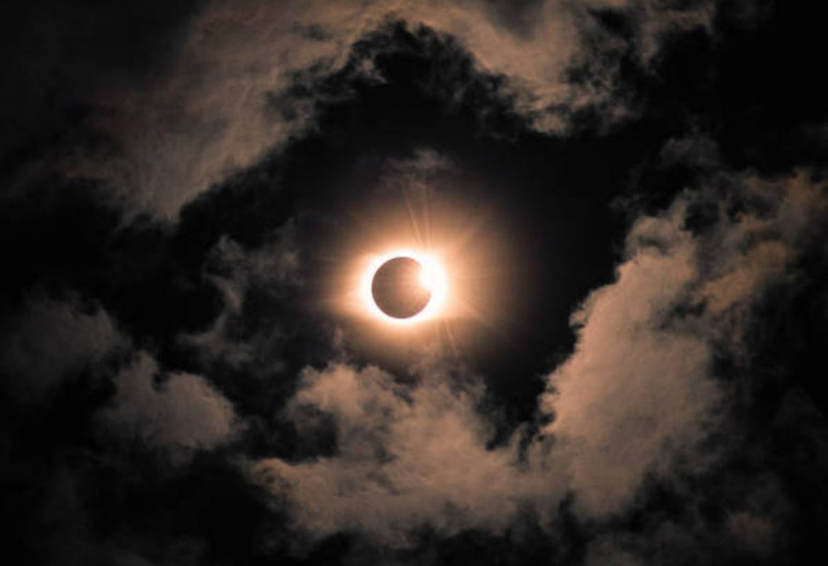 Gerhana Matahari Total terlama abad ini