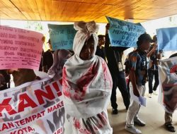 Pembunuhan, Penganiayaan dan Penikaman Terjadi di Simarsayang, Mahasiswa Gelar Unjuk Rasa