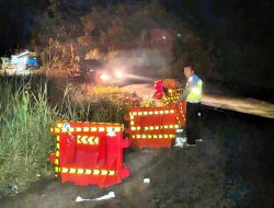 Jelang Arus Mudik, Satlantas Polres Padangsidimpuan Pasang Stiker Pemantul Cahaya