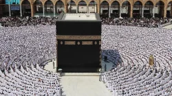 Perang Timteng Ganggu Penerbangan, Ribuan Jemaah Umrah Asal Indonesia Terlantar