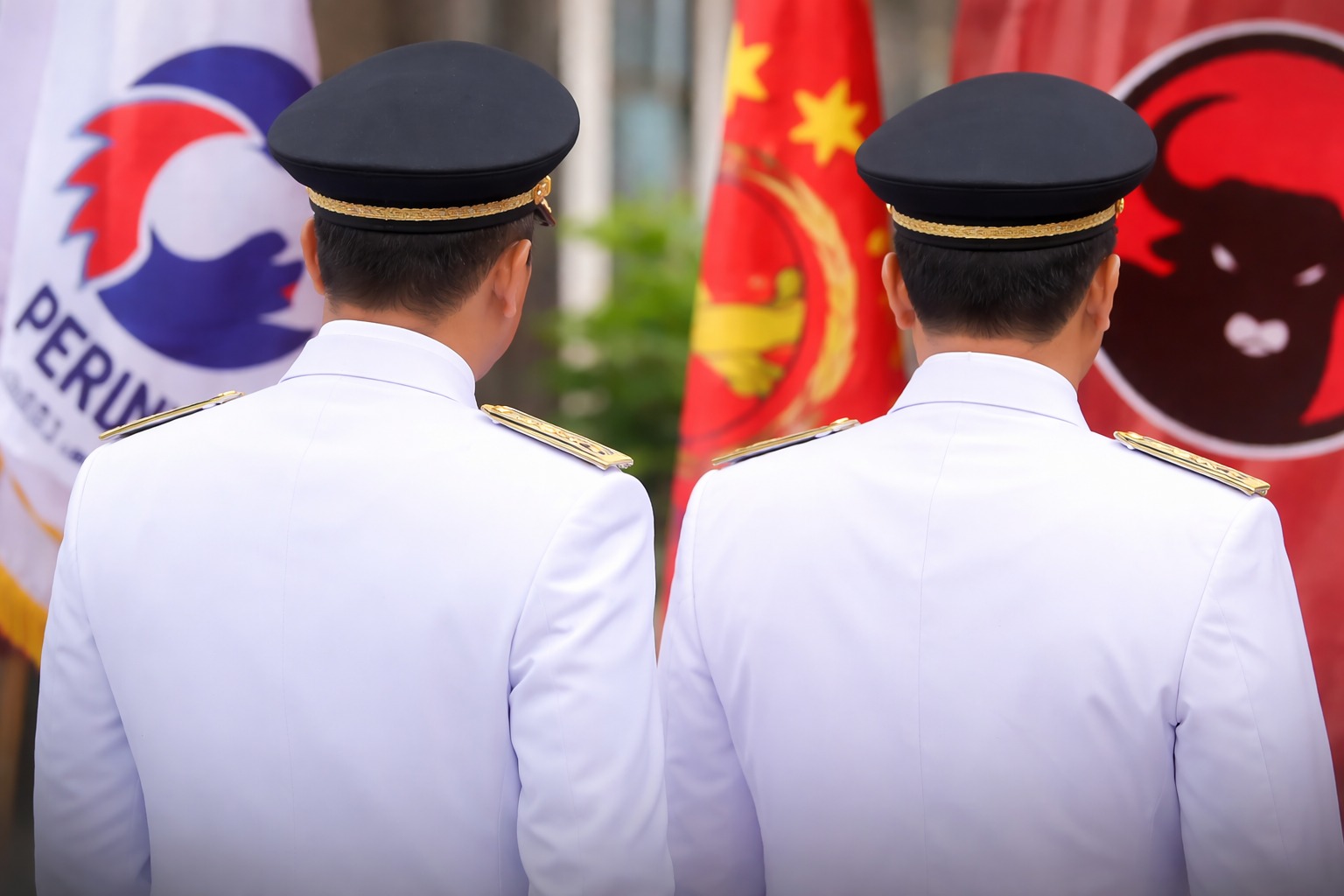 dua bupati sumut mundur dari ketua partai