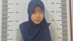 wanita terlilit utang mencuri di Batam