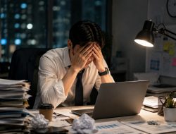 Capek Tapi Bangga, Saat Sibuk Jadi Standar Sukses