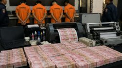 uang palsu Rp36 miliar