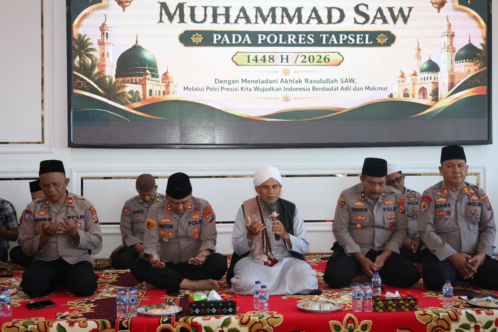 Kapolres Tapsel ajak personel teladani akhlak Rasulullah